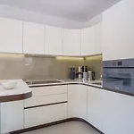 Exclusive Milahomes By The Sea, Boot Mooring And Private Parking Apartament