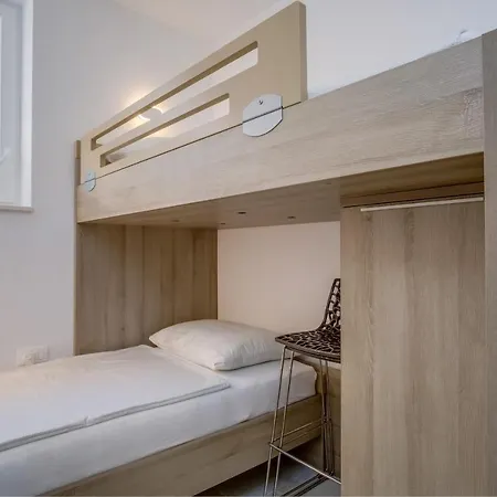 Exclusive Milahomes By The Sea, Boot Mooring And Private Parking Apartment *