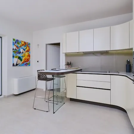 Exclusive Milahomes By The Sea, Boot Mooring And Private Parking Daire Mali Lošinj
