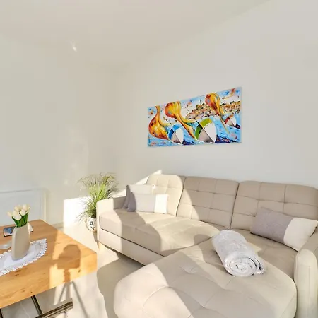Exclusive Milahomes By The Sea, Boot Mooring And Private Parking Daire *