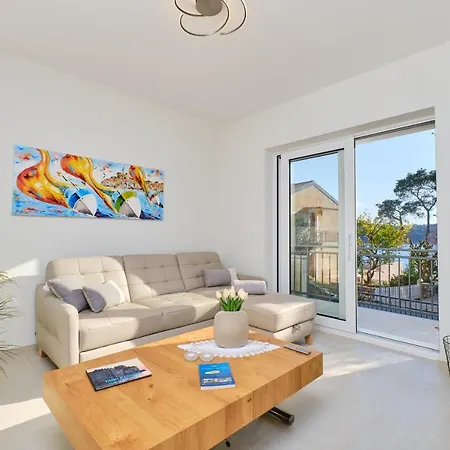 Apartment Exclusive Milahomes By The Sea, Boot Mooring And Private Parking *