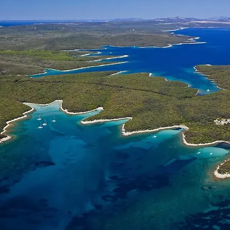 Daire Exclusive Milahomes By The Sea, Boot Mooring And Private Parking Mali Lošinj