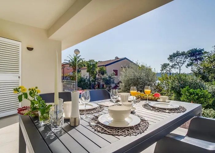 Exclusive Milahomes By The Sea, Boot Mooring And Private Parking