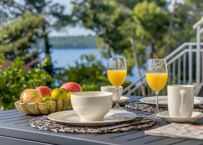 Exclusive Milahomes By The Sea, Boot Mooring And Private Parking Apartament *
