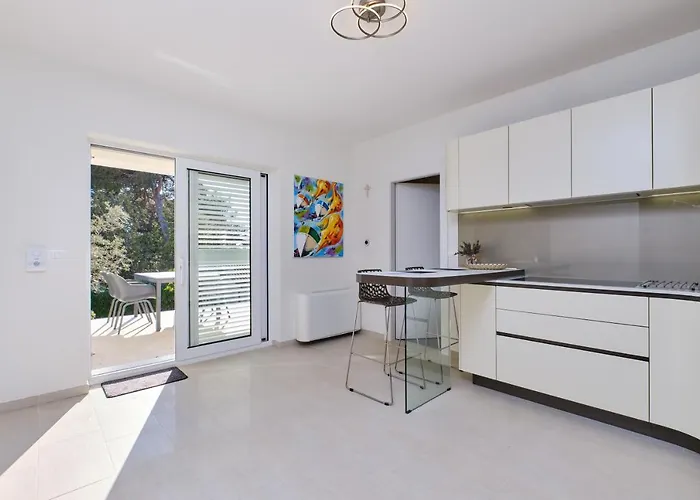 Exclusive Milahomes By The Sea, Boot Mooring And Private Parking Apartament Mali Lošinj