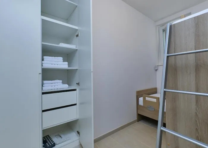 Exclusive Milahomes By The Sea, Boot Mooring And Private Parking * Mali Lošinj
