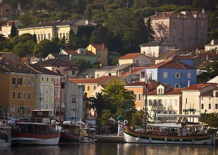 Exclusive Milahomes By The Sea, Boot Mooring And Private Parking Apartman Mali Lošinj